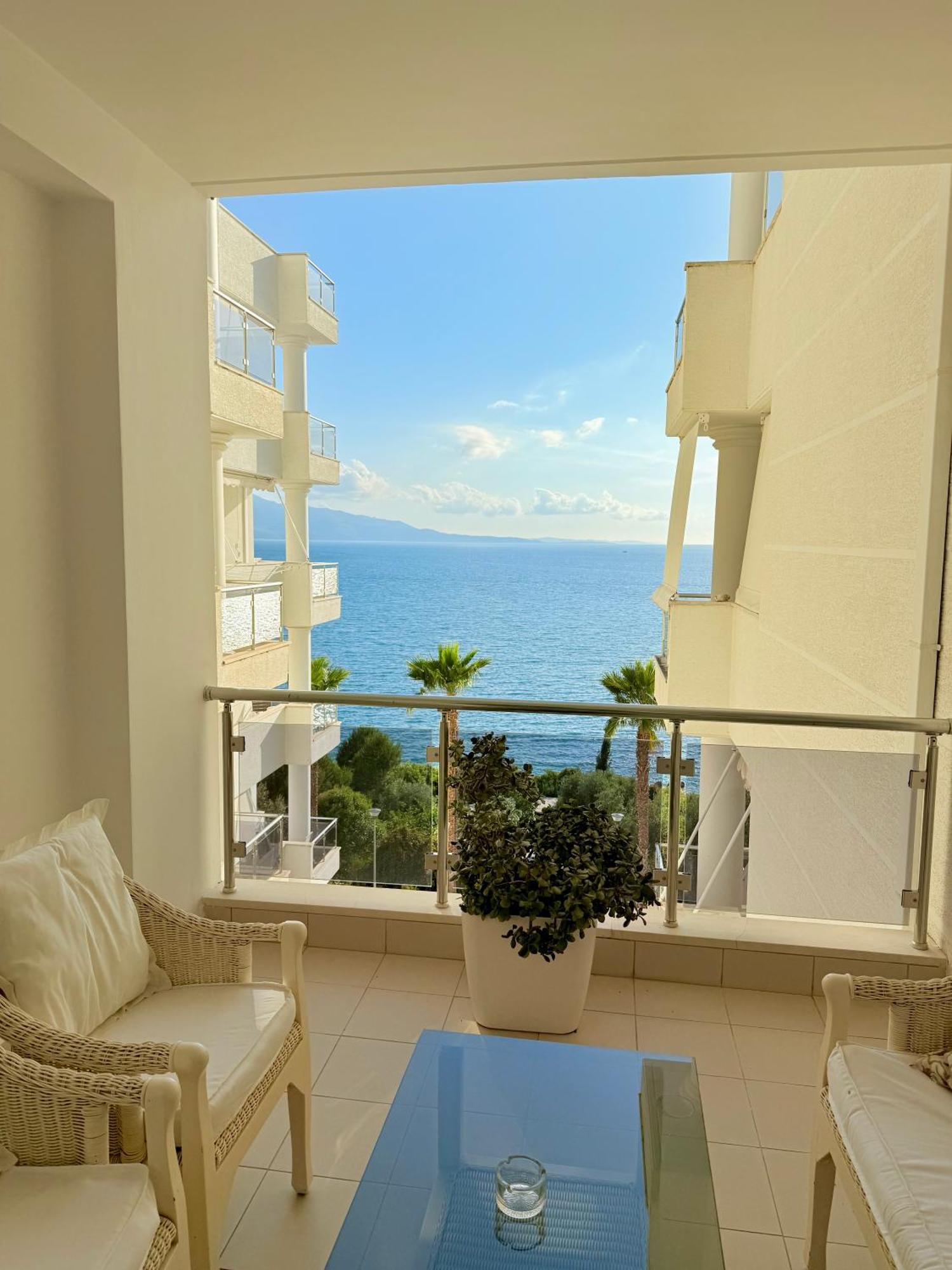 Limani Deluxe Apartments Sarandë Eksteriør bilde