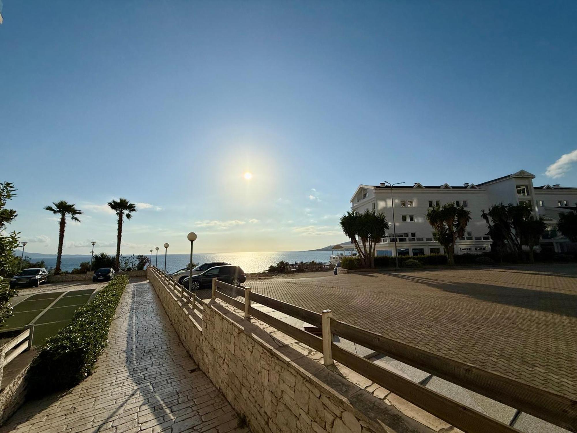 Limani Deluxe Apartments Sarandë Eksteriør bilde