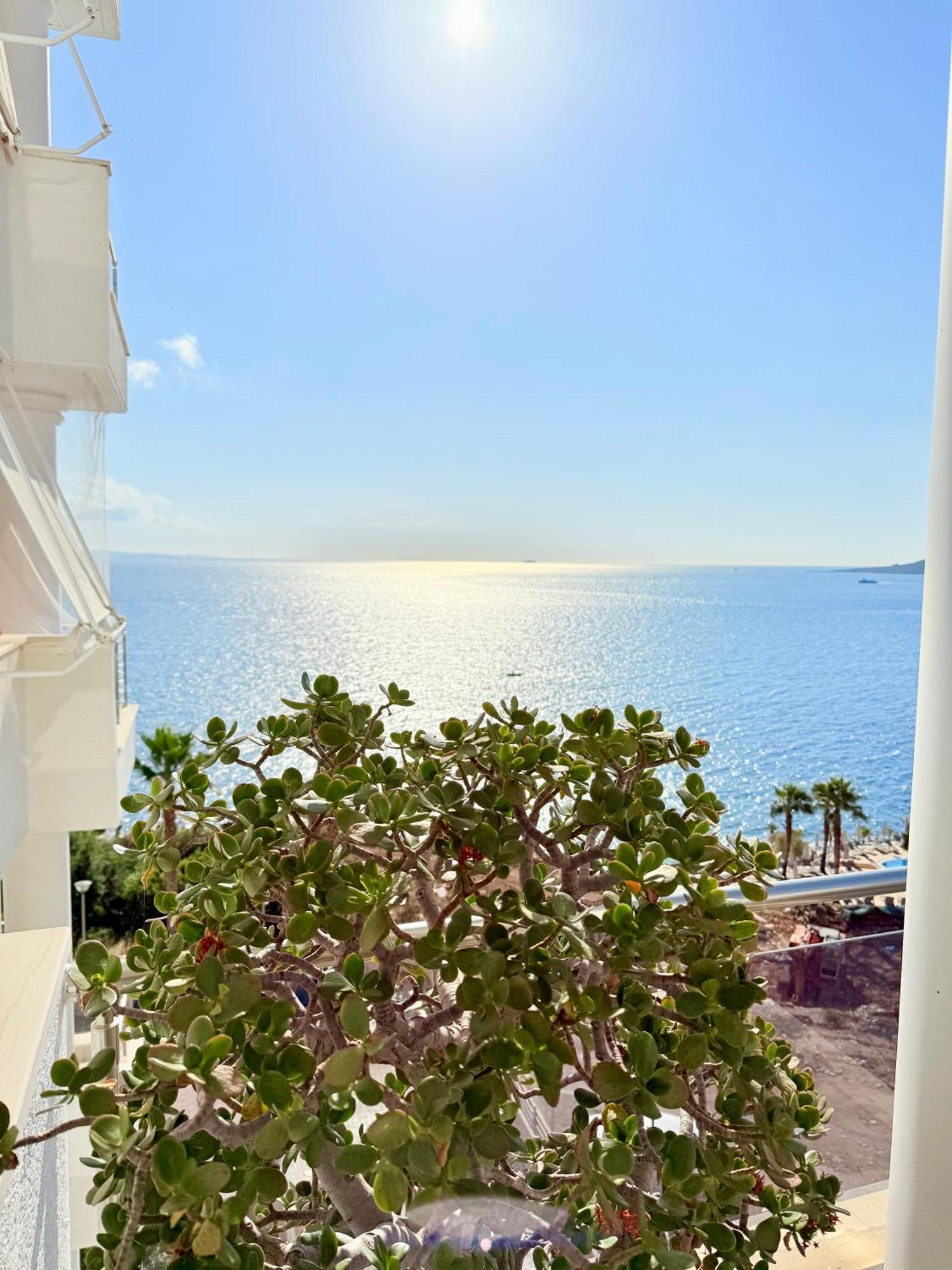 Limani Deluxe Apartments Sarandë Eksteriør bilde